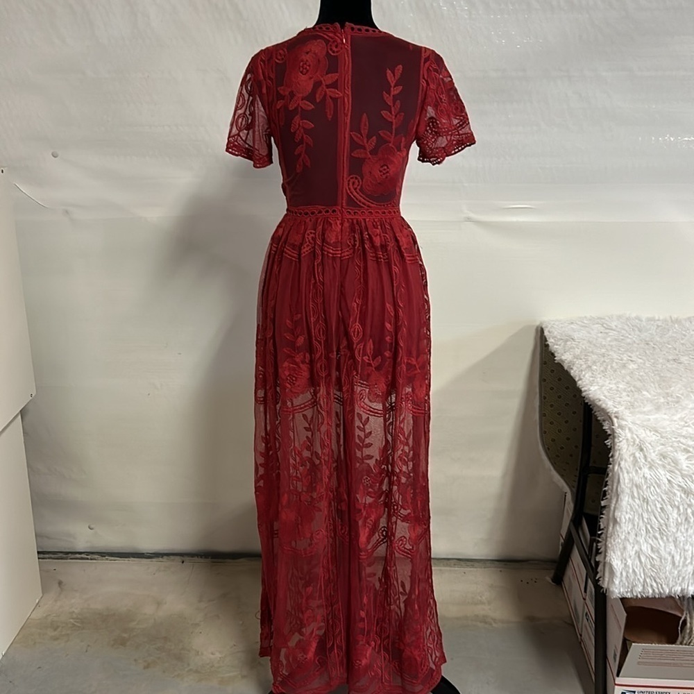 Lace dress with built in bodysuit - Picture 5 of 13